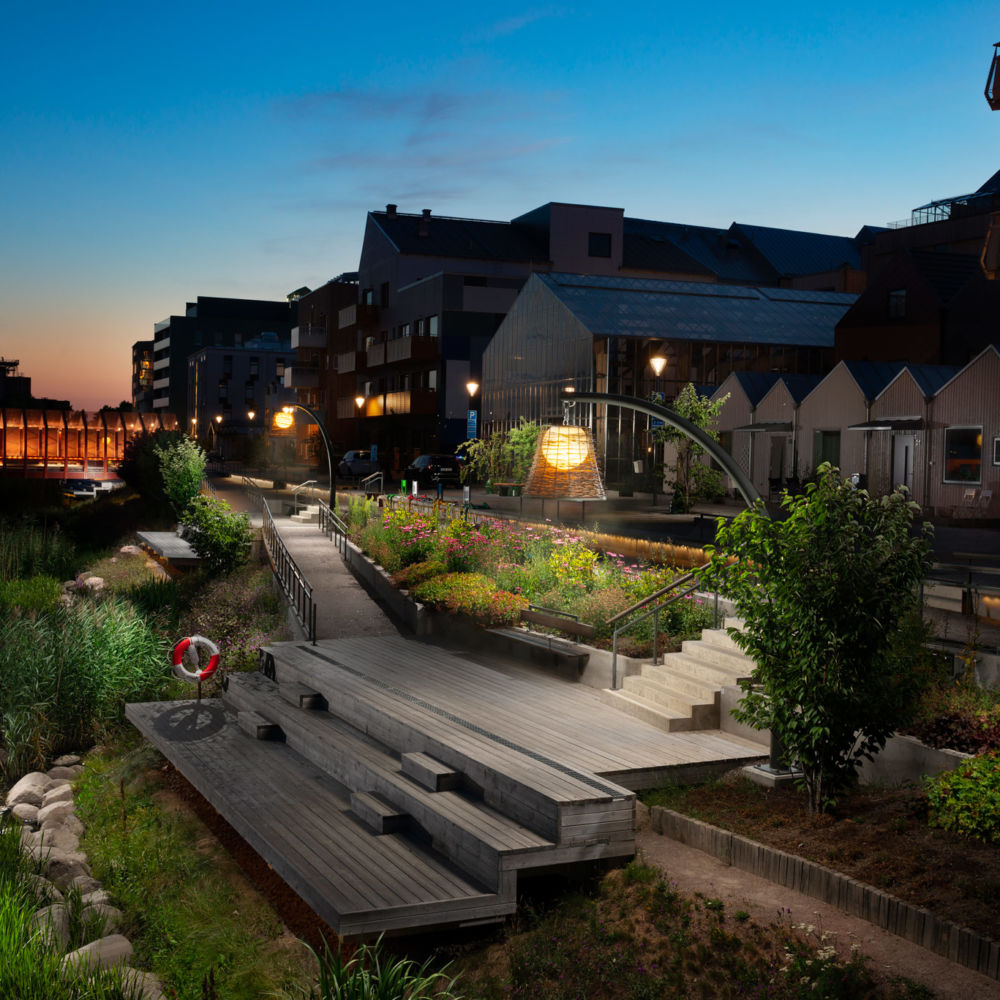 Ljusmålad bild av Broparken i Vallastaden, Linköping. Foto: Kola Productions.