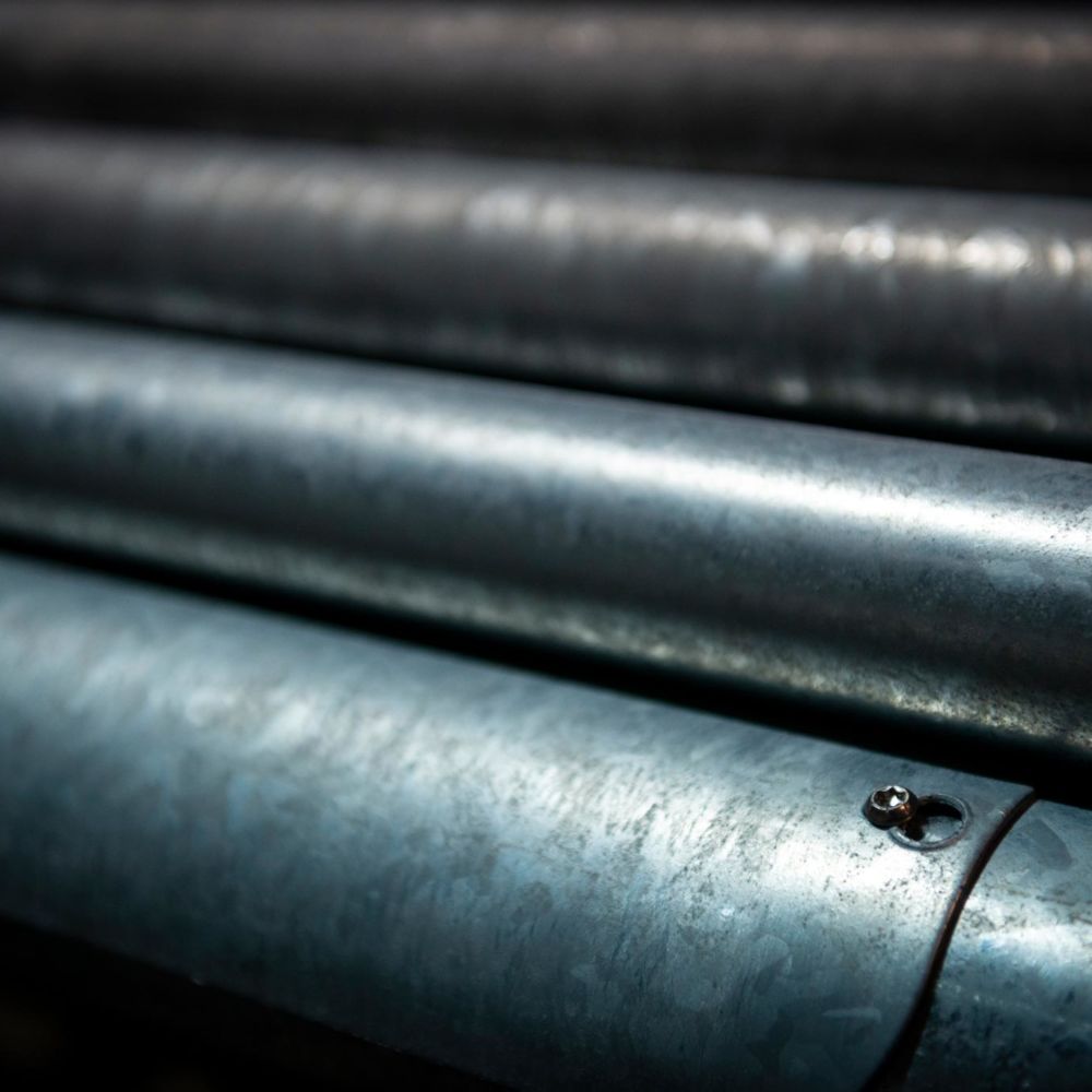 Varmförzinkade rör. Foto: Kola Productions.