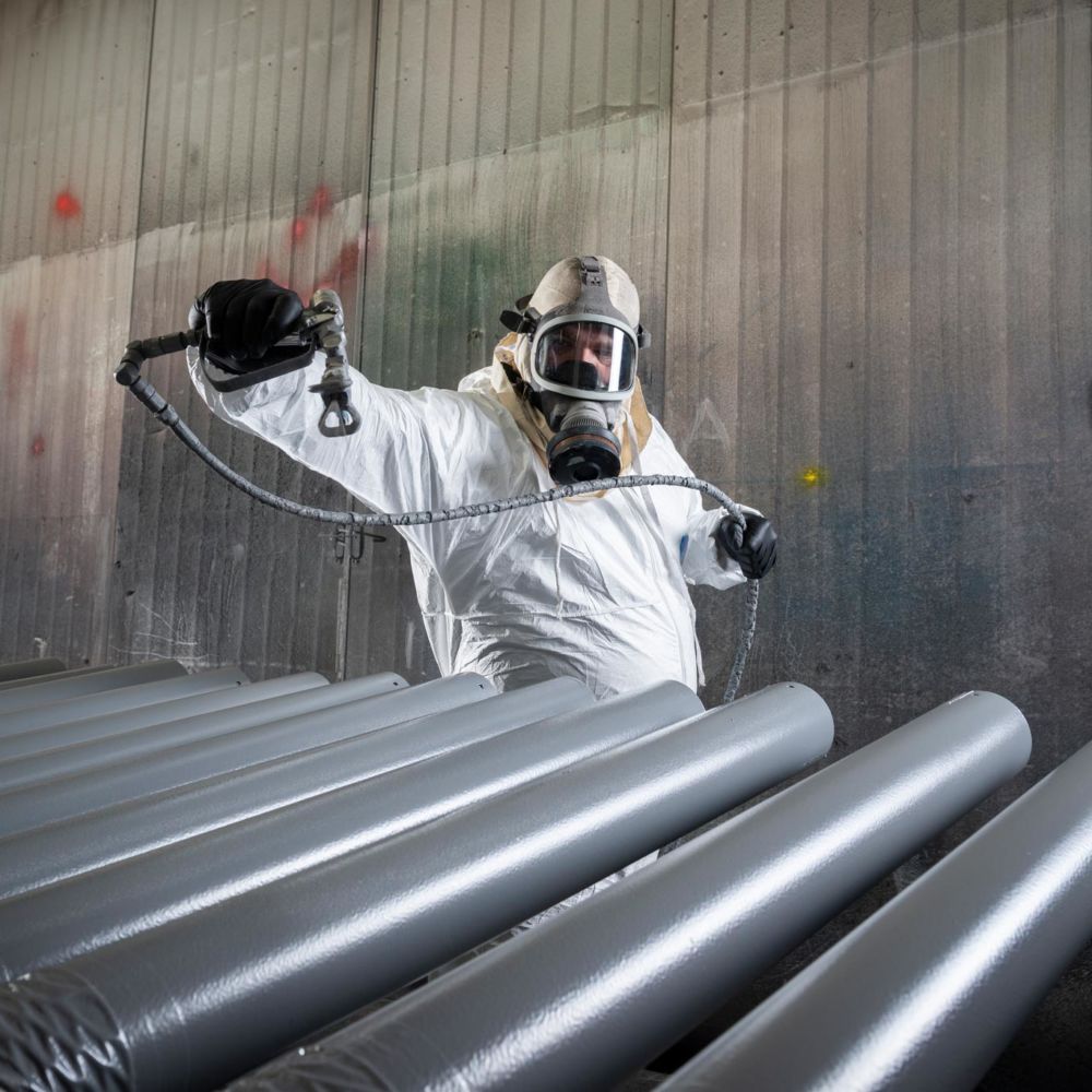 Rotlackering med MM Coat hos Alucrom. Foto: Kola Productions.