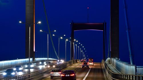 Eftergivliga och energiabsorberande Absorbentstolpar från Moramast på Älvsborgsbron, Göteborg. Foto: Göran Assner.