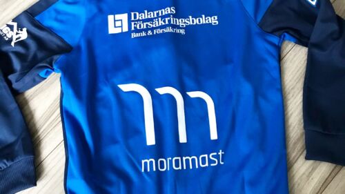 Moramasts logotyp på jacka för Öna SK