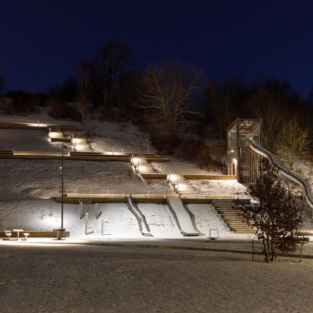 Koniska stolpar från Moramast, Vårbergstoppen. Foto: Jansin & Hammarling.